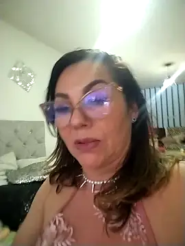 Snapshot of Myrnasexxx chatting on March 2026 11:07:02 PM Myrnasexxx online show from March 2026 11:07:02 PM