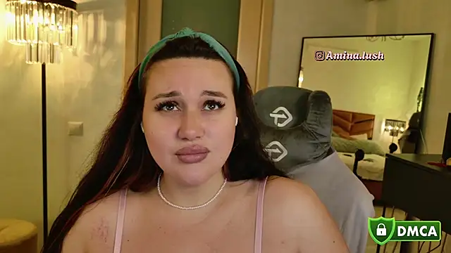 AminaCharm online show from January 2025 02:47:01 PM