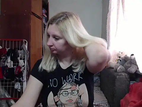 BustyBlond online show from February 2025 02:00:01 PM