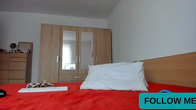 wildalissa online show from October 2025 06:02:01 PM