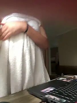 GabriSaenz online show from December 2024 09:30:01 PM