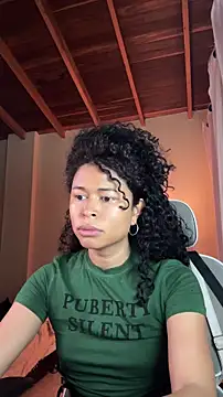 GabriSaenz online show from October 2025 01:12:02 PM