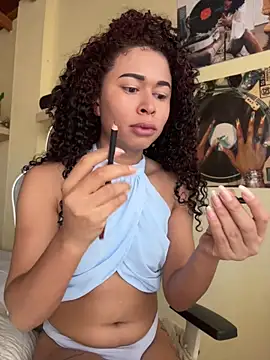 GabriSaenz online show from May 2026 01:37:02 PM