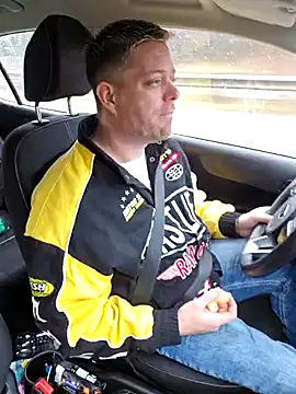 Trucker Hunter online show from December 2024 09:22:01 AM