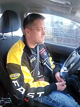 Trucker Hunter online show from December 2024 02:26:02 PM