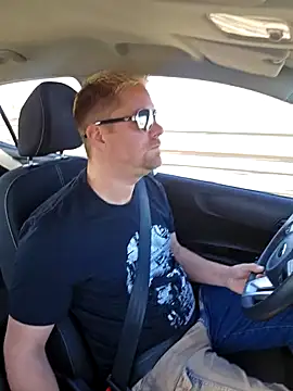 Trucker Hunter online show from March 2025 09:47:02 AM