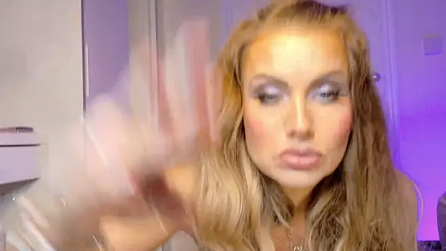 Tinkerbell822 online show from January 2026 08:53:02 AM