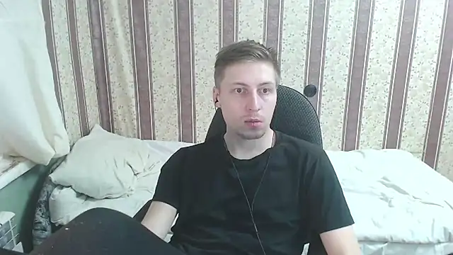 darienlarge online show from March 2025 10:20:01 PM