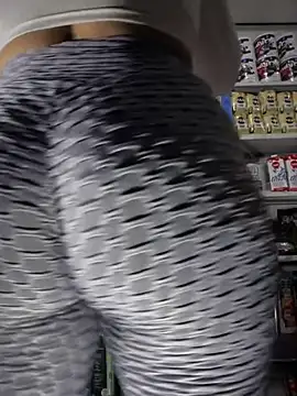 sammyqueenx21 online show from February 2025 10:34:01 AM