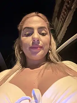 sammyqueenx21 online show from March 2025 02:15:02 AM