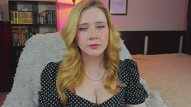 Lav Tender online show from September 2025 09:42:01 PM