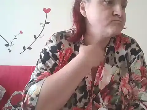 Snapshot of LaraXXX38 chatting on May 2026 05:25:03 AM LaraXXX38 online show from May 2026 05:25:03 AM