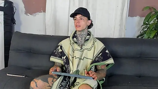 Aron ford online show from October 2025 12:02:02 PM