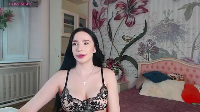 Snapshot of AliciaBow chatting on January 2025 01:38:02 PM AliciaBow online show from January 2025 01:38:02 PM