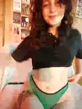 Snapshot of _Laary chatting on December 2024 09:09:02 PM Laary online show from December 2024 09:09:02 PM