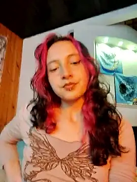 Snapshot of _Laary chatting on September 2025 08:45:01 PM Laary online show from September 2025 08:45:01 PM