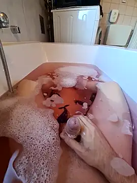 toeloverlive online show from November 2025 12:26:01 PM