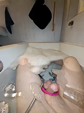 toeloverlive online show from April 2026 06:24:02 PM