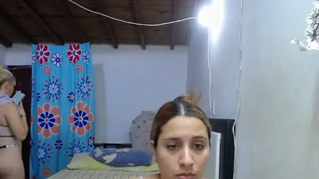 Nicolle Milf online show from November 2025 08:09:02 PM