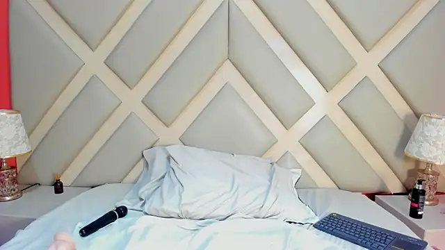 SSCARLETH  online show from December 2024 02:22:01 PM