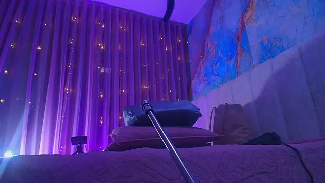 britanyy  online show from February 2026 03:06:01 AM