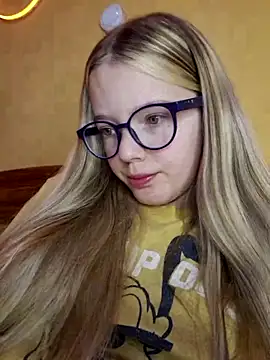 -veranito- online show from March 2025 03:02:02 AM