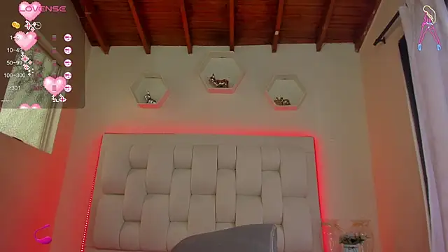 shanakendall online show from February 2025 02:23:02 PM