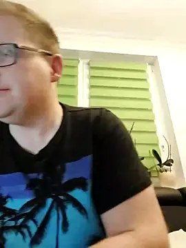 Snapshot of AnnualSunrise chatting on December 2024 08:11:01 PM AnnualSunrise online show from December 2024 08:11:01 PM