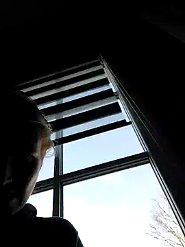 Snapshot of AnnualSunrise chatting on December 2024 01:03:01 PM AnnualSunrise online show from December 2024 01:03:01 PM