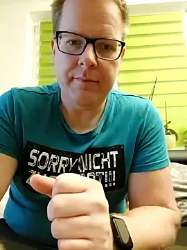 Snapshot of AnnualSunrise chatting on December 2024 07:32:02 PM AnnualSunrise online show from December 2024 07:32:02 PM