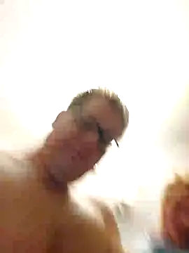 Snapshot of AnnualSunrise chatting on December 2024 09:08:01 PM AnnualSunrise online show from December 2024 09:08:01 PM