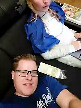 Snapshot of AnnualSunrise chatting on January 2025 07:21:01 PM AnnualSunrise online show from January 2025 07:21:01 PM