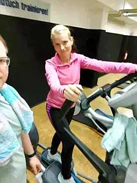 Snapshot of AnnualSunrise chatting on March 2025 12:36:02 AM AnnualSunrise online show from March 2025 12:36:02 AM