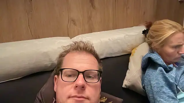 Snapshot of AnnualSunrise chatting on October 2025 07:58:02 PM AnnualSunrise online show from October 2025 07:58:02 PM