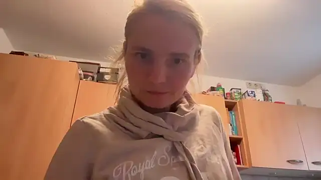 Snapshot of AnnualSunrise chatting on November 2025 01:11:02 PM AnnualSunrise online show from November 2025 01:11:02 PM