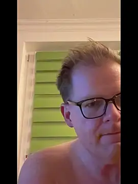 Snapshot of AnnualSunrise chatting on November 2025 08:30:01 PM AnnualSunrise online show from November 2025 08:30:01 PM