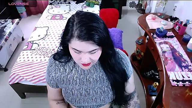 lufek23 online show from February 2025 02:16:02 PM