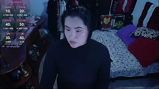 lufek23 online show from September 2025 04:43:02 PM