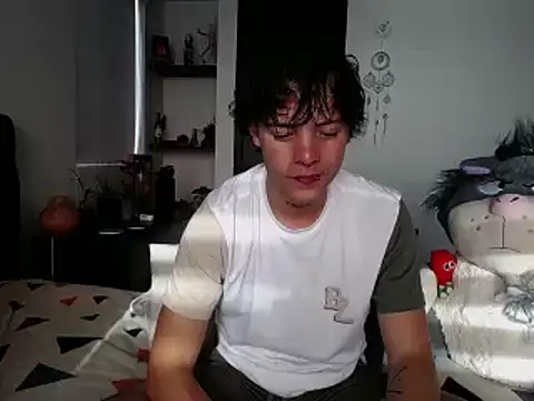 Santiago kiler online show from January 2025 12:38:01 PM