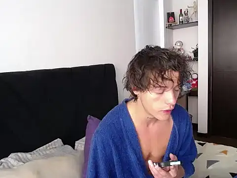 Santiago kiler online show from February 2025 12:27:01 PM