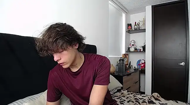 Santiago kiler online show from March 2025 05:50:02 PM