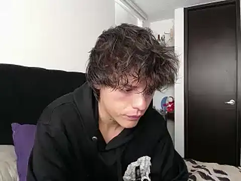 Santiago kiler online show from March 2025 04:24:02 PM