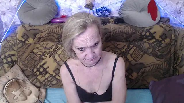 MissBekker online show from December 2024 03:58:02 AM