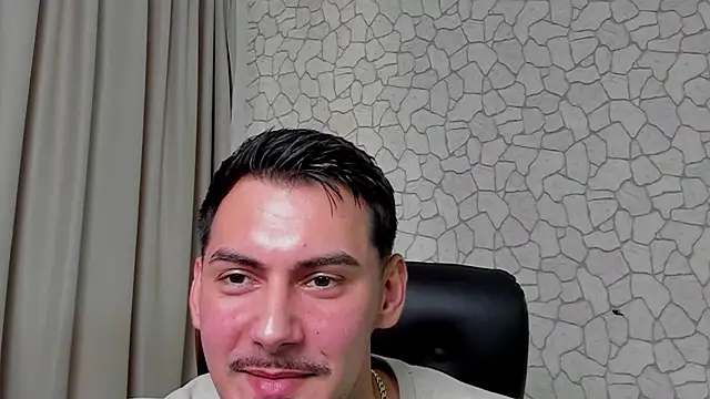Snapshot of ClintMasters chatting on May 2026 08:21:01 AM ClintMasters online show from May 2026 08:21:01 AM