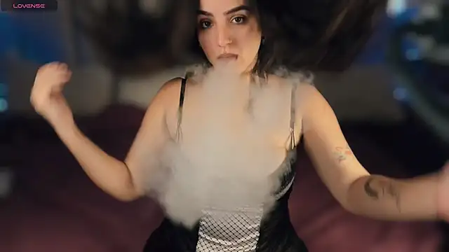 Daphne Moss online show from October 2025 12:37:02 PM