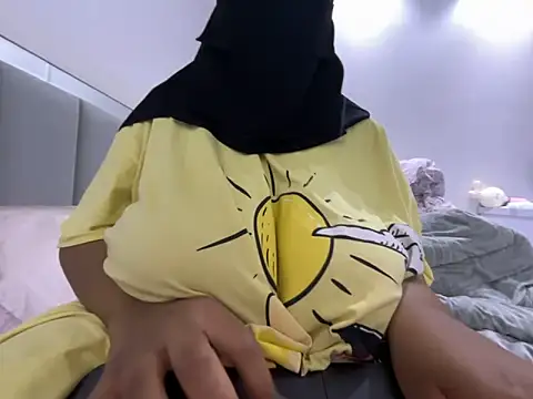 Submissive Arab online show from February 2025 10:42:02 PM