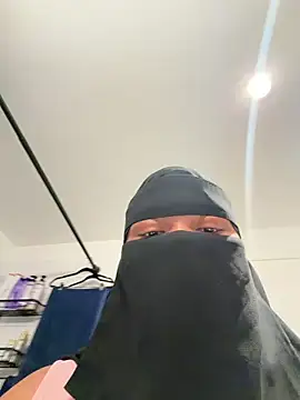 Snapshot of Submissive_Arab chatting on May 2026 02:09:02 AM Submissive Arab online show from May 2026 02:09:02 AM