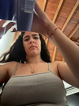 Snapshot of _Niah_ chatting on January 2026 02:05:01 AM Niah online show from January 2026 02:05:01 AM