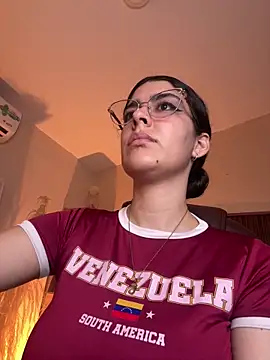 Snapshot of _Niah_ chatting on February 2026 08:58:01 PM Niah online show from February 2026 08:58:01 PM