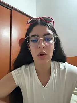 Snapshot of _Niah_ chatting on February 2026 02:08:02 AM Niah online show from February 2026 02:08:02 AM